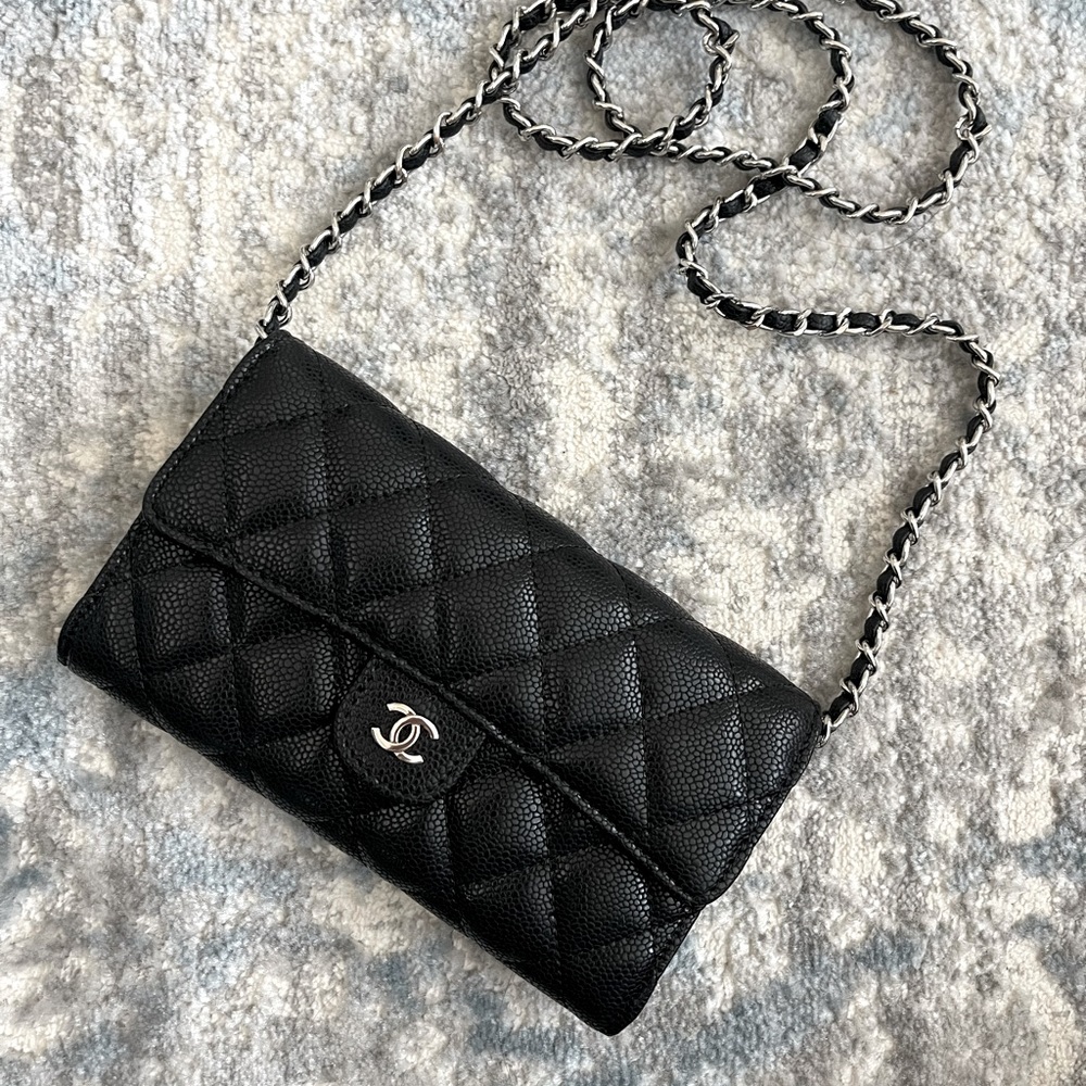 C H A N E L Wallet with Chain 🖤